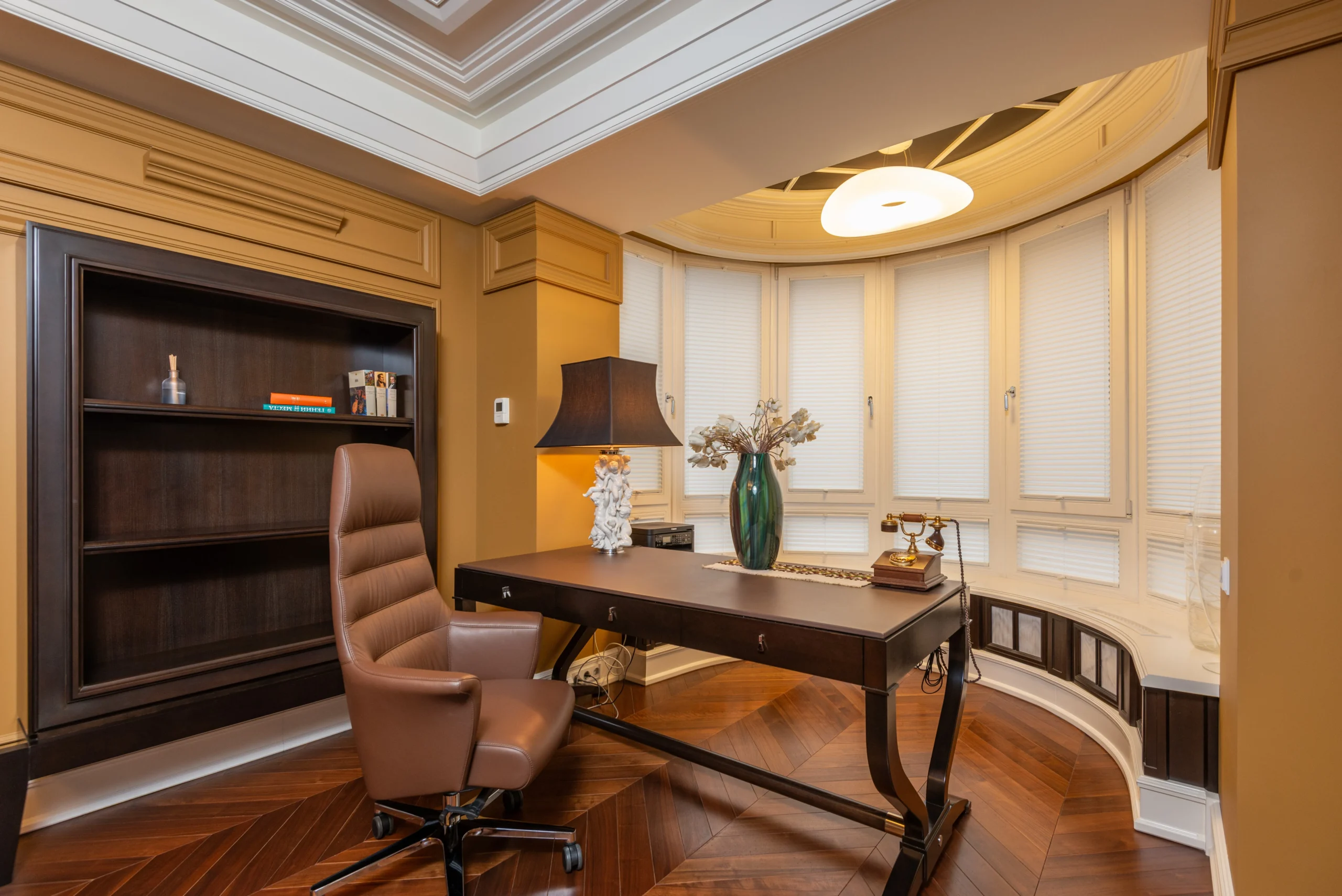 Student study table design with shelves Faridabad